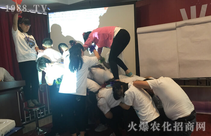 人生路上一定要有正確的自我認(rèn)識(shí)